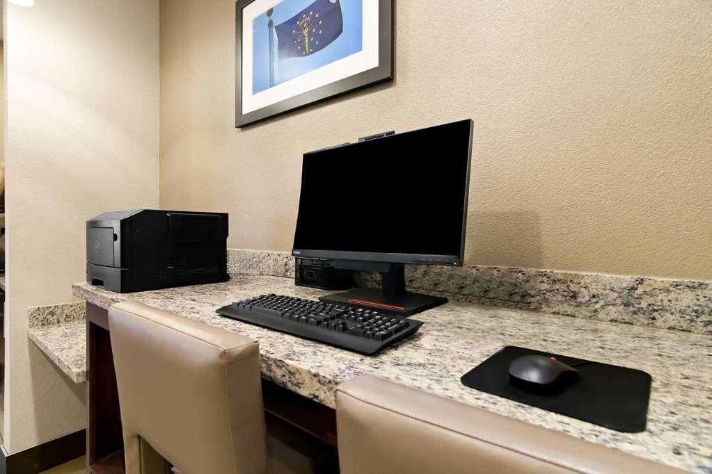 Comfort Suites Rensselaer Near Fair Oaks Fasilitas foto